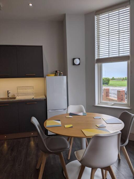 Waves@Walpole - 2 Bed Flat With Amazing Sea Views Appartement Margate Buitenkant foto