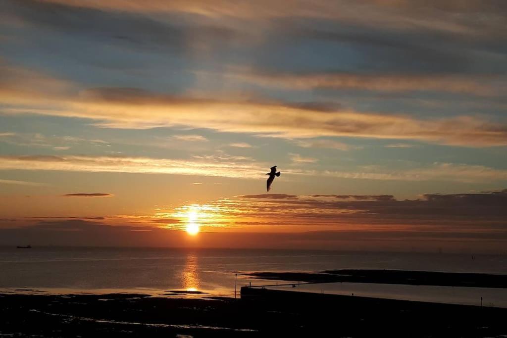 Waves@Walpole - 2 Bed Flat With Amazing Sea Views Appartement Margate Buitenkant foto